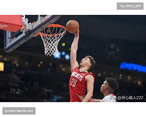 火箭阿门汤普森与申京内外联动成进攻发起点
